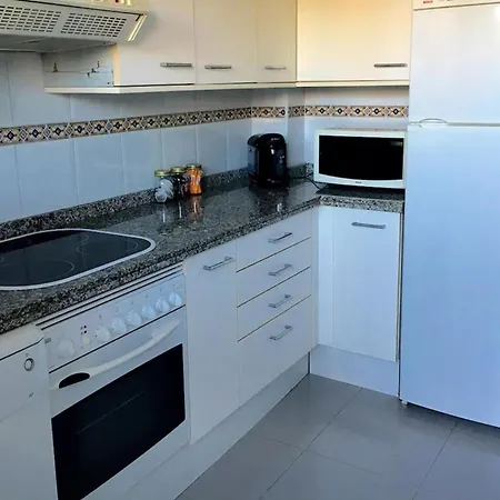2 Bed Grt Location Shared Pool Outdoor Area