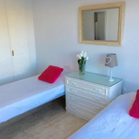 2 Bed Grt Location Shared Pool Outdoor Area Apartman *